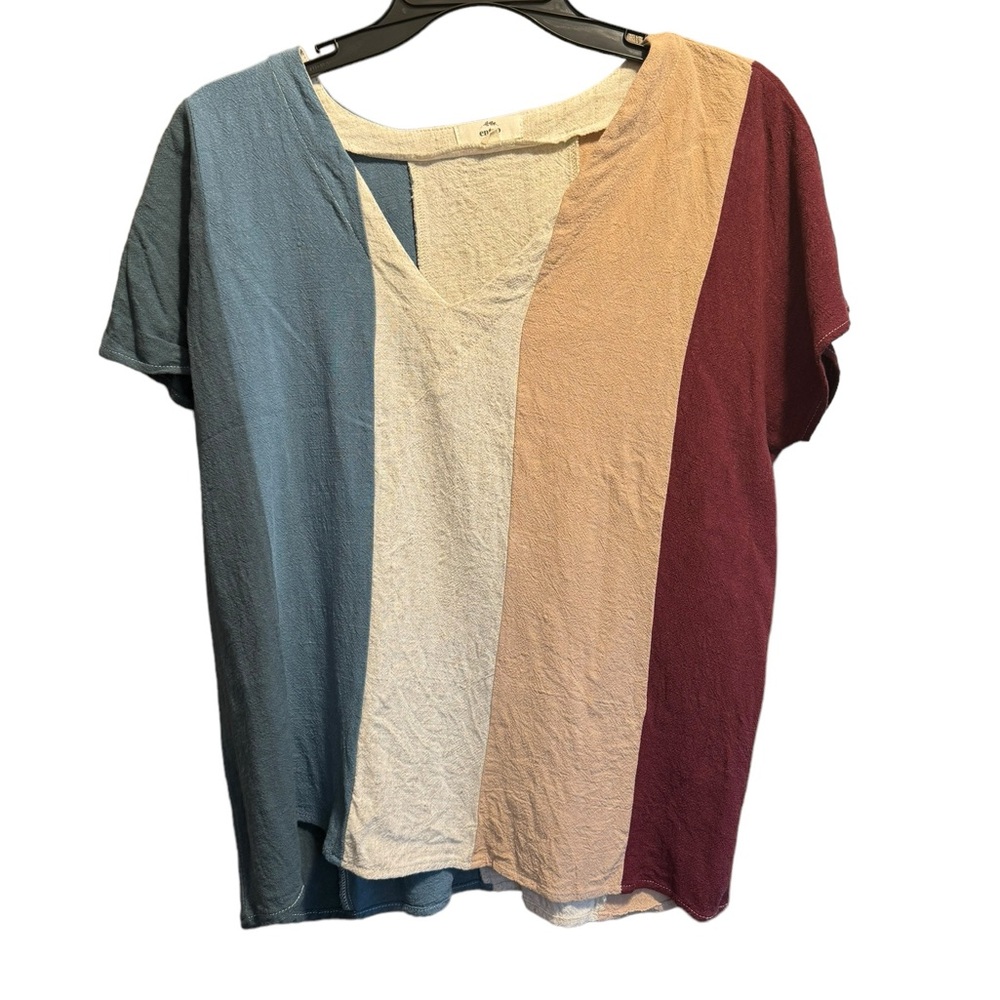 Entro Multicolor V-Neck Short Sleeve Tee